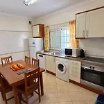 Casa Laranjal Апартаменты *