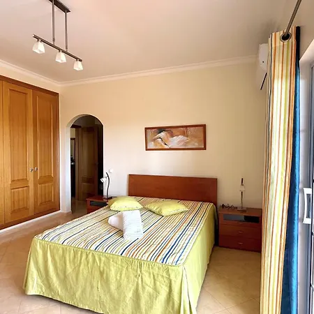 Casa Laranjal *