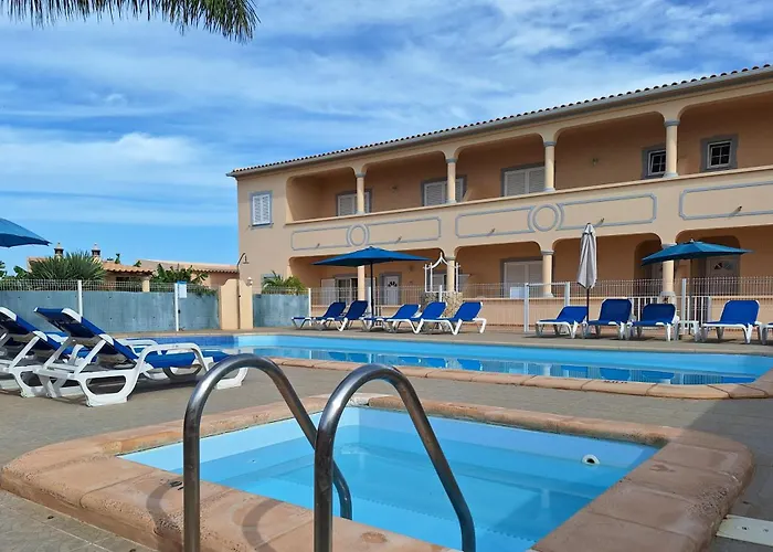 Апартаменти Casa Laranjal *