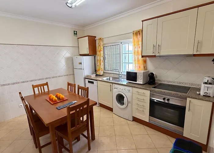 Casa Laranjal Апартаменти *