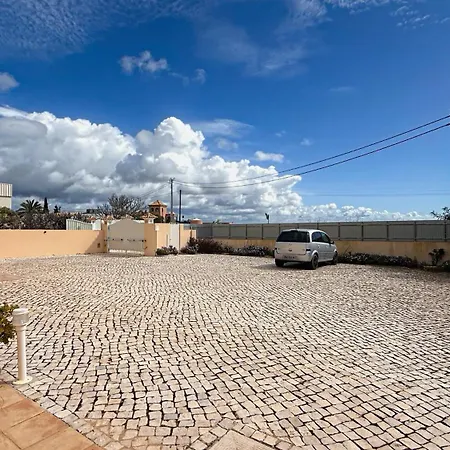 Casa Laranjal شقة البوفيرا