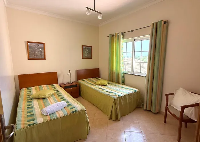 Casa Laranjal Apartment